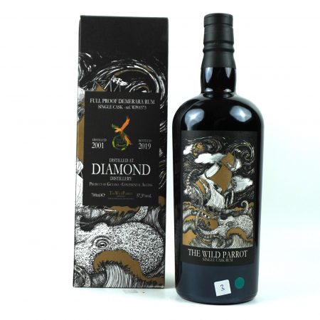 Diamond 2001 The Wild Parrot 18 Jahre Guyana Rum Flasche Vorderseite mit Originalverpackung