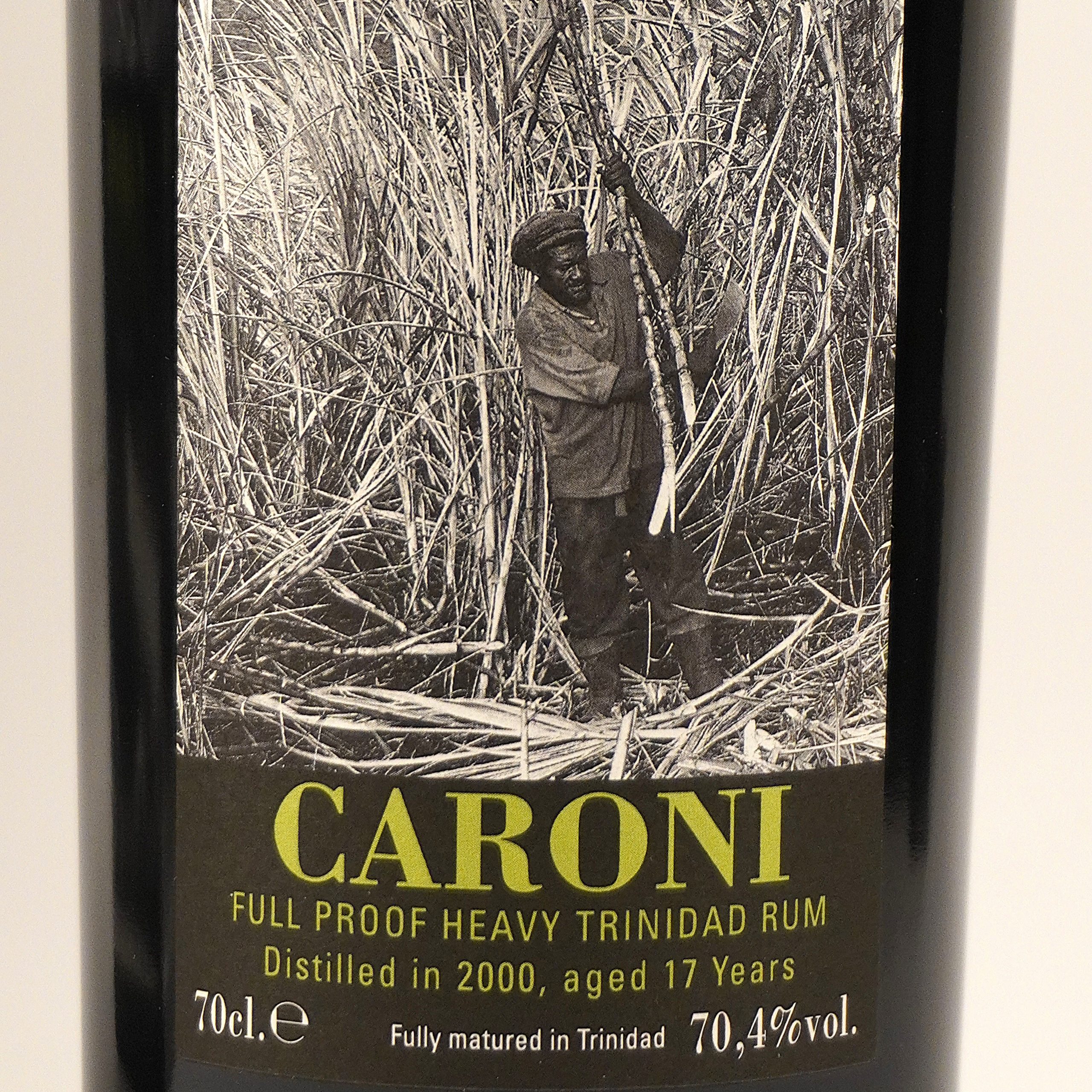 Caroni 2000 Velier 17 Years Old Single Cask Heavy # R4008 TWE – Bild 3