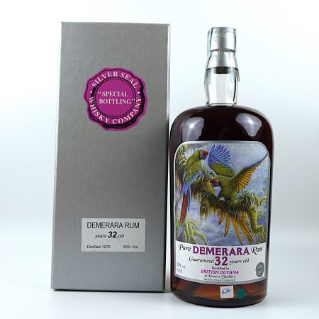 Auf dem Bild sieht man eine Enmore 1977 Silver Seal 32 Jahre alte – 1,5 Liter (Magnum) Rumflasche